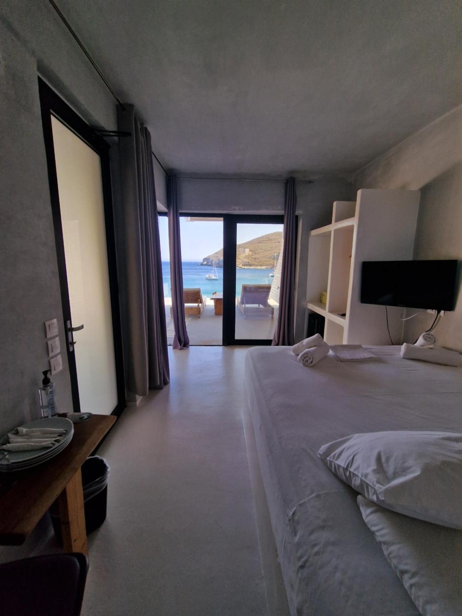Spathi Suites Cameră foto