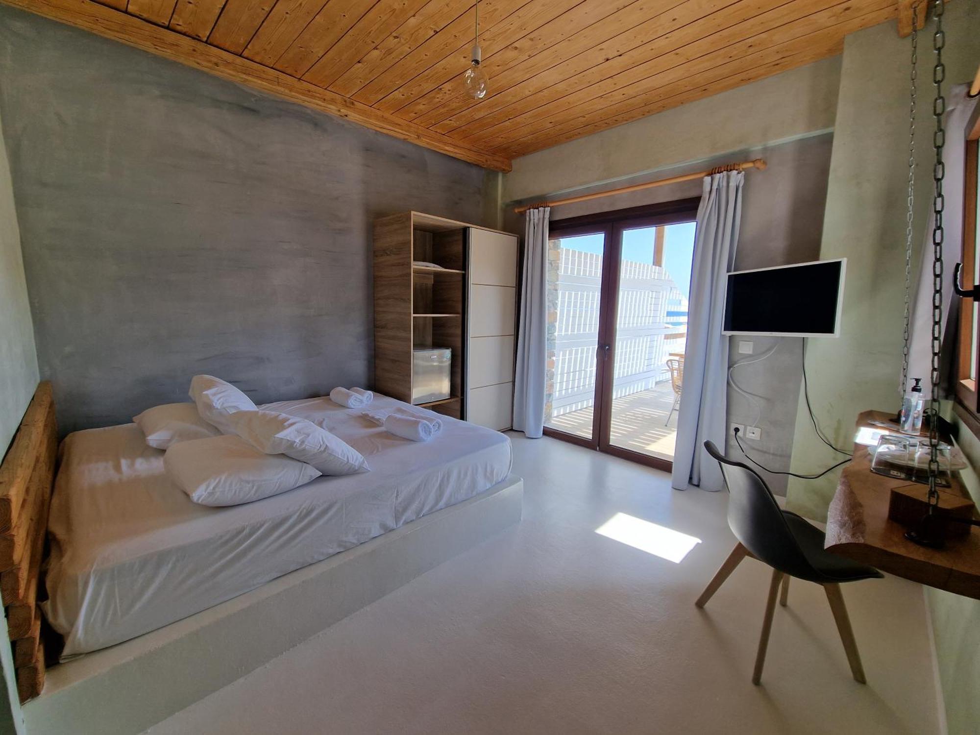 Spathi Suites Cameră foto